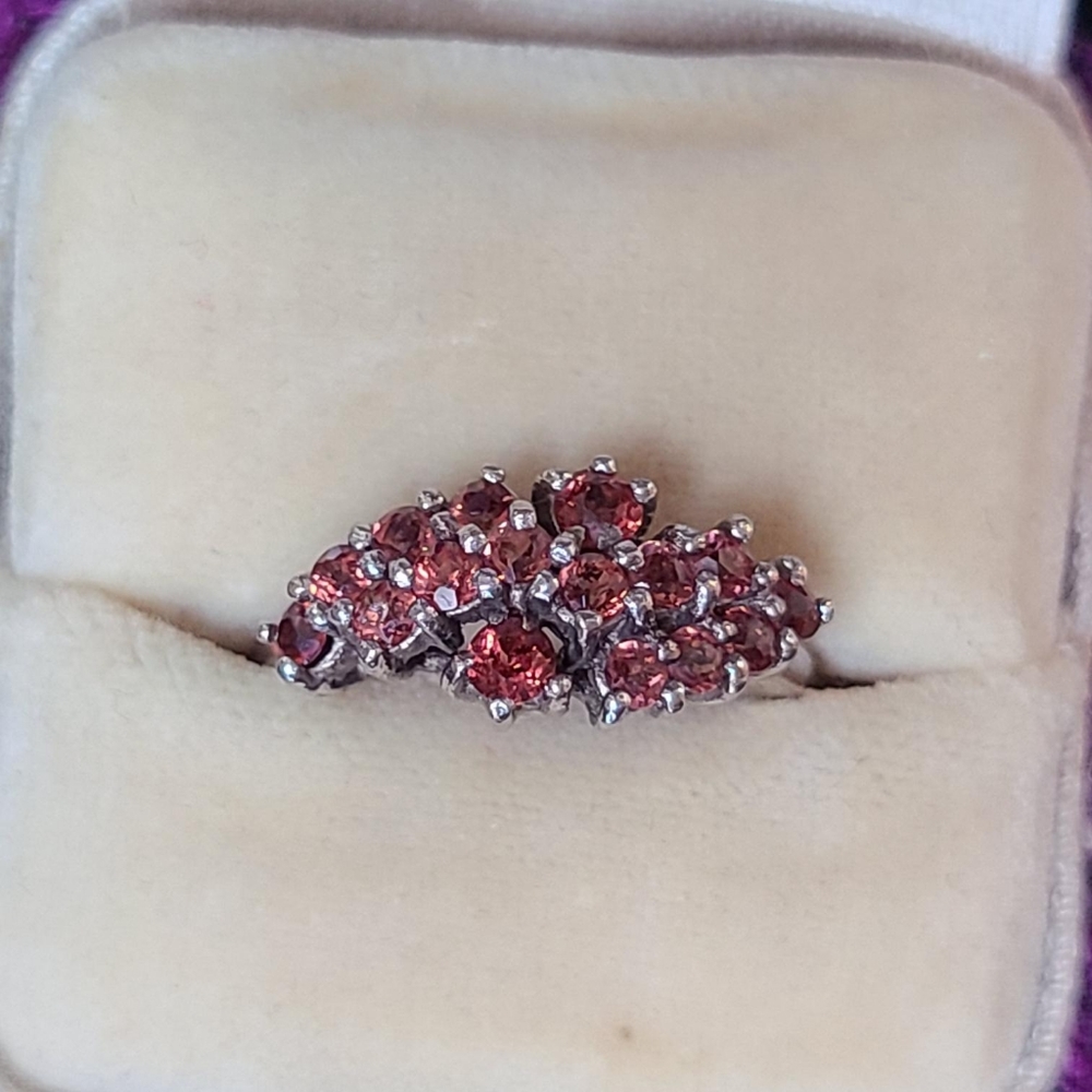 Vintage Sterling Silver & Garnet Ring (Size 5)